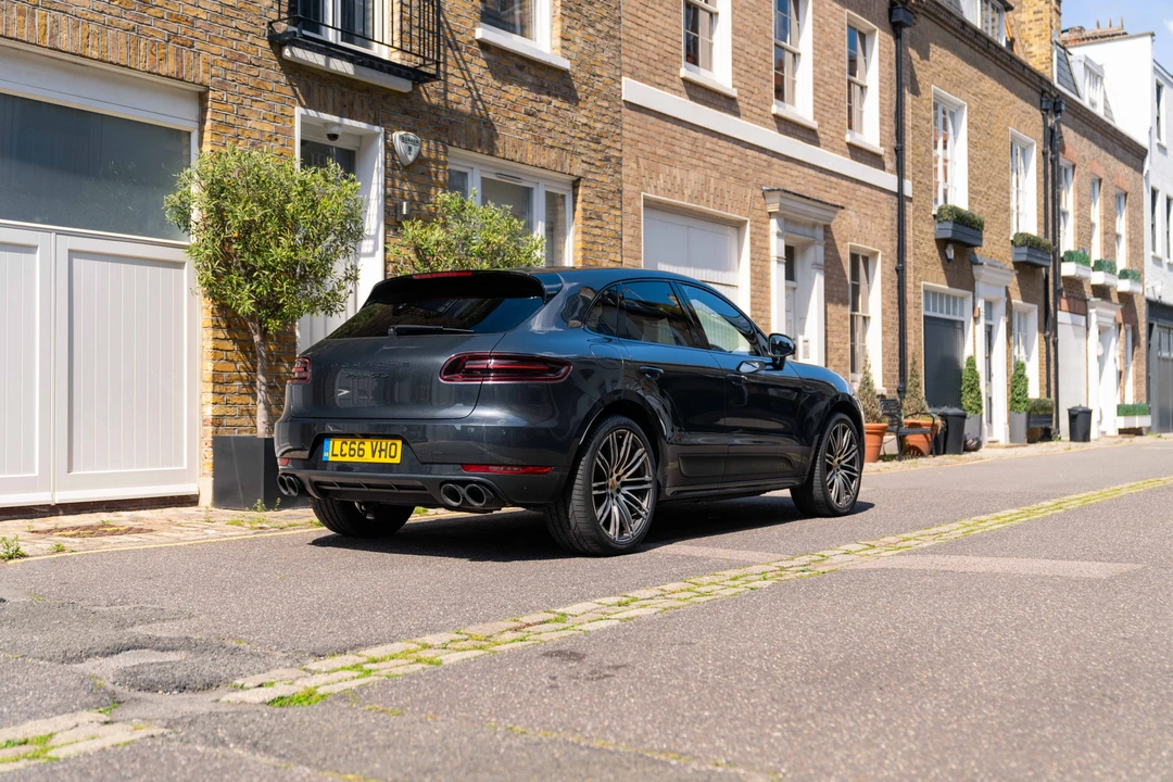 2016 Porsche Macan GTS - Image 7 of 31