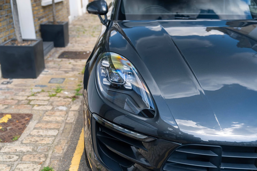 2016 Porsche Macan GTS - Image 27 of 31