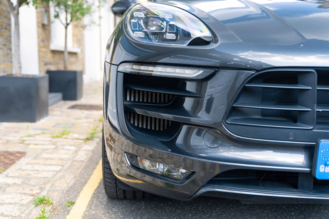 2016 Porsche Macan GTS - Image 28 of 31