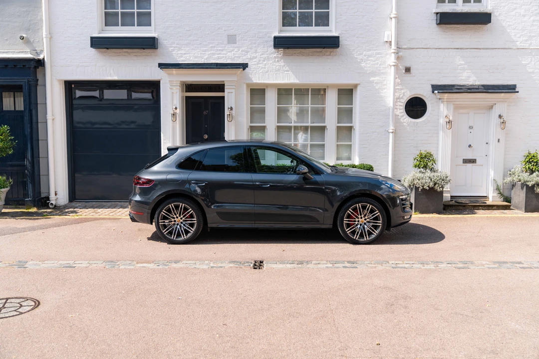 2016 Porsche Macan GTS - Image 8 of 31