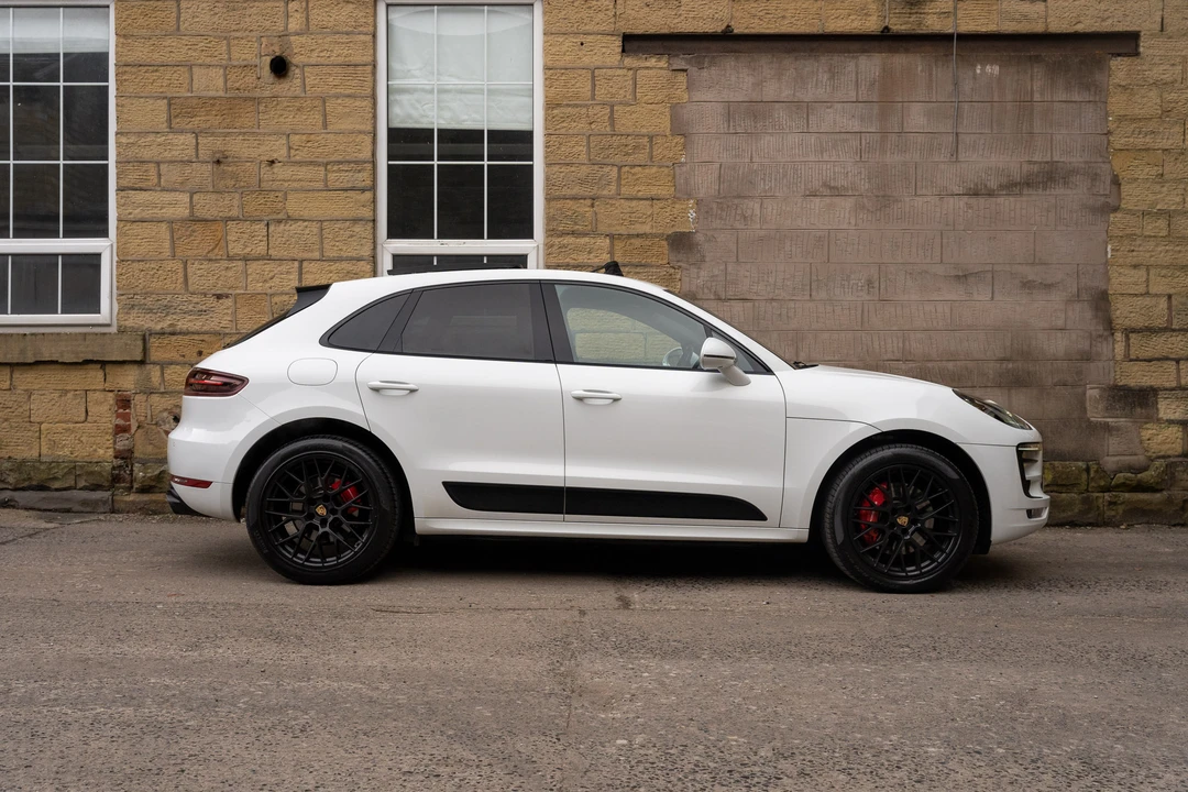 2016 Porsche Macan GTS - Image 14 of 31