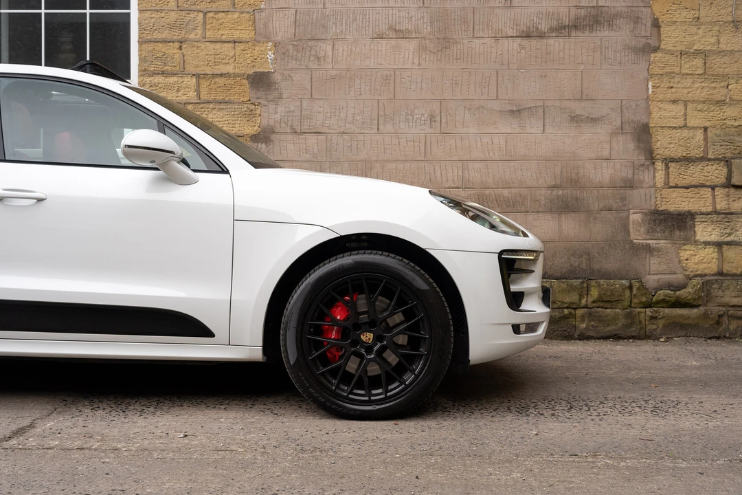 2016 Porsche Macan GTS - Image 28 of 31