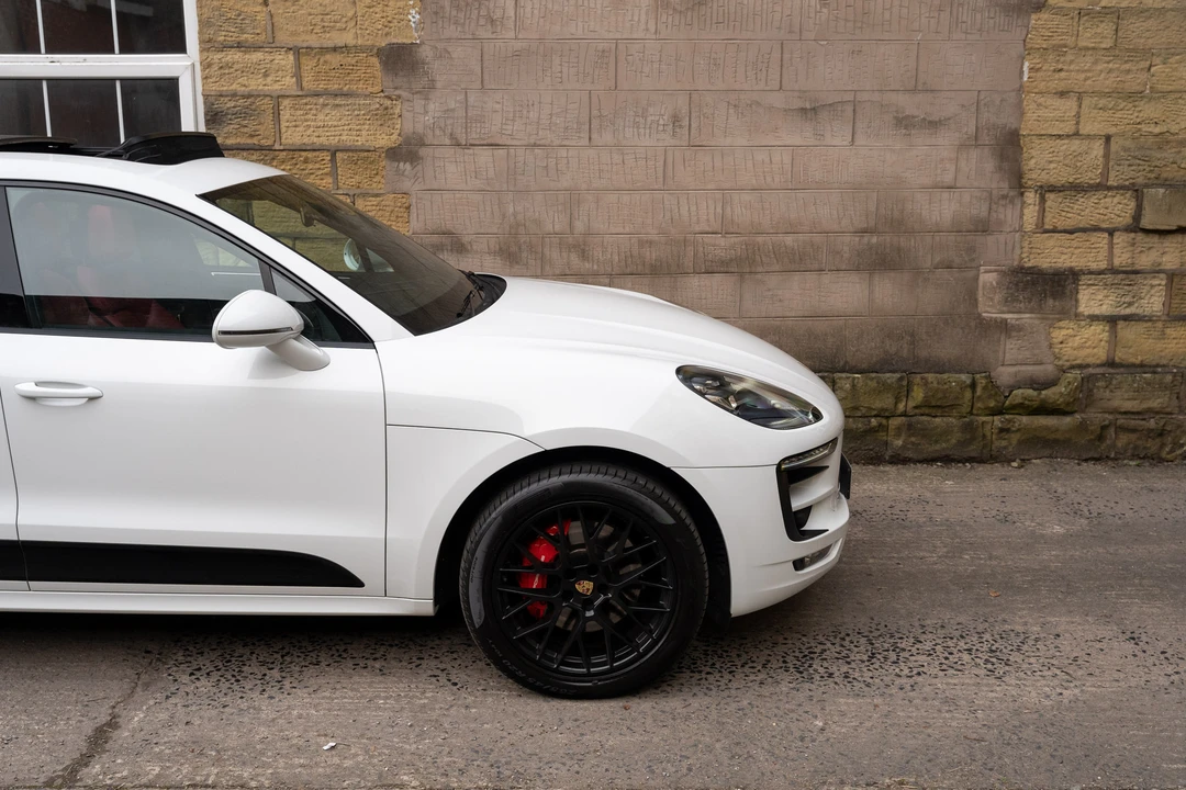 2016 Porsche Macan GTS - Image 30 of 31