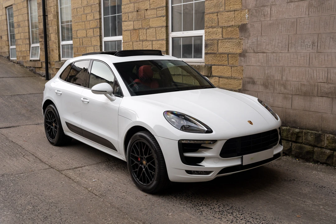 2016 Porsche Macan GTS - Image 13 of 31
