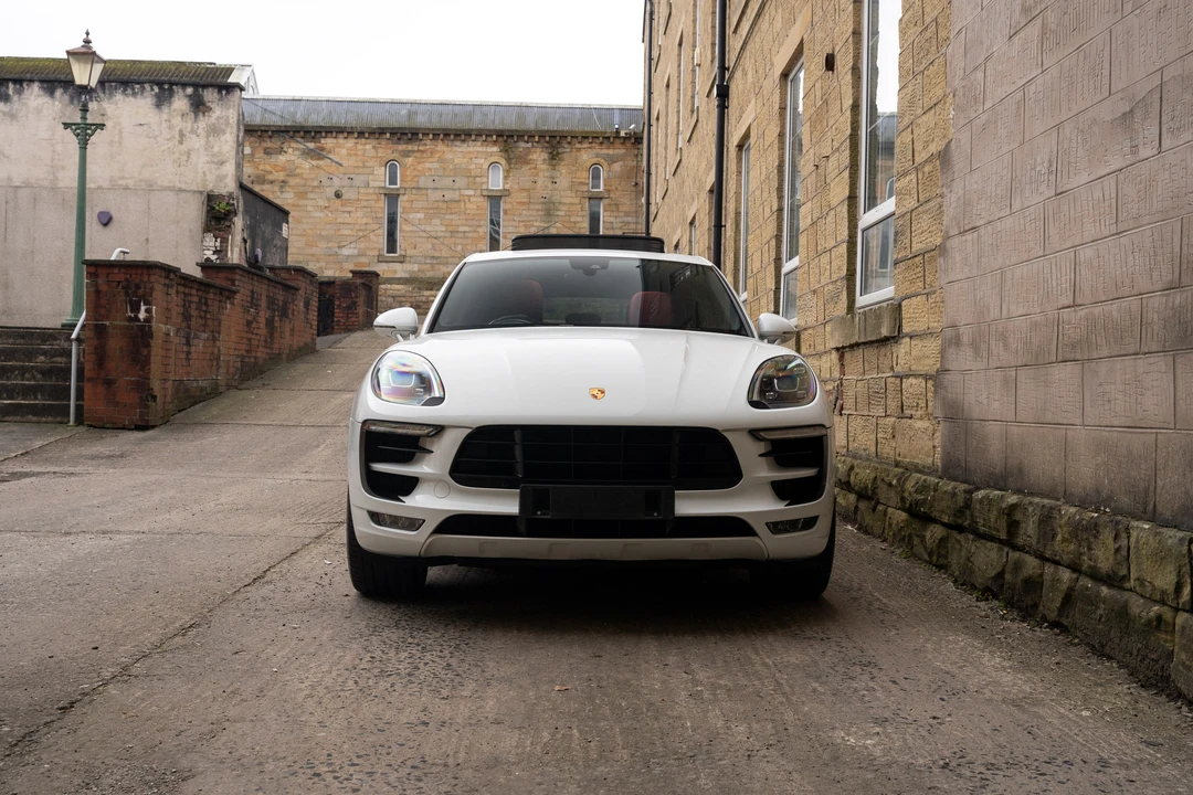 2016 Porsche Macan GTS - Image 3 of 31