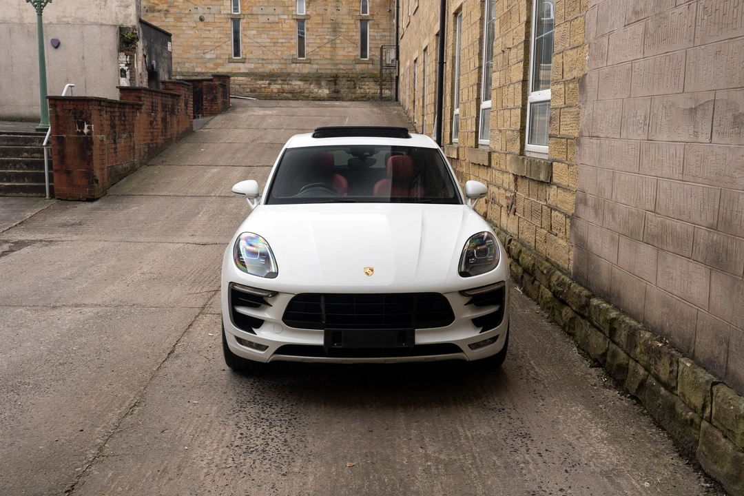 2016 Porsche Macan GTS - Image 11 of 31