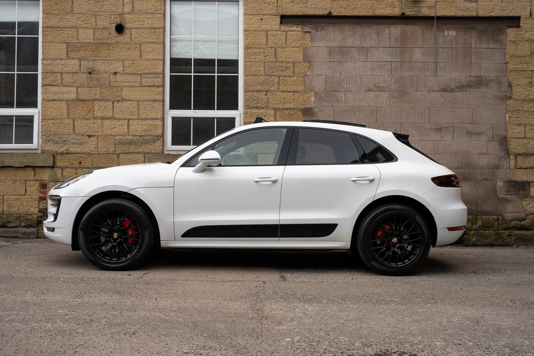2016 Porsche Macan GTS - Image 9 of 31