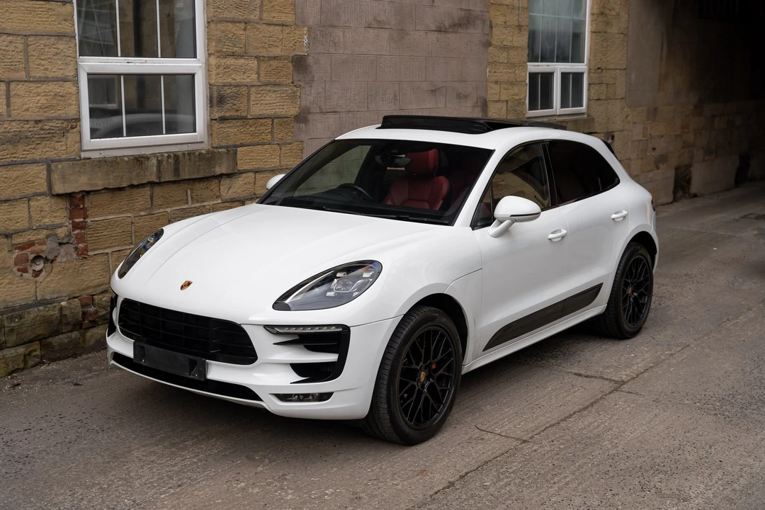 2016 Porsche Macan GTS - Image 21 of 31