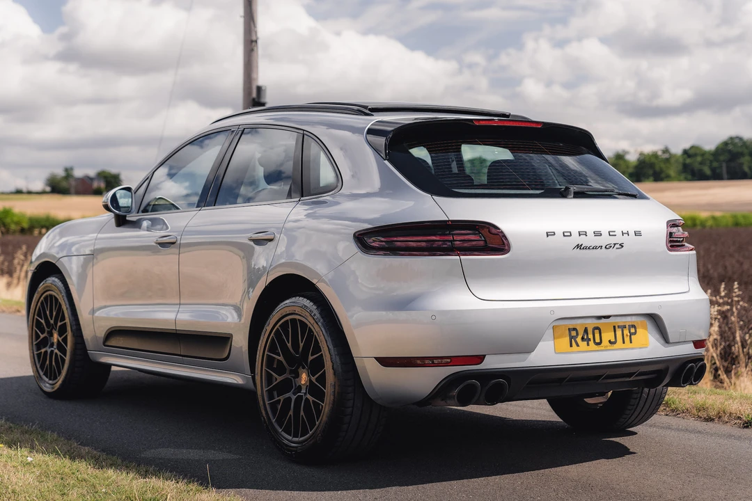 2016 Porsche Macan GTS - Image 13 of 31