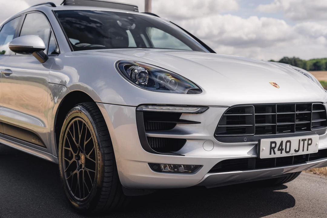2016 Porsche Macan GTS - Image 18 of 31