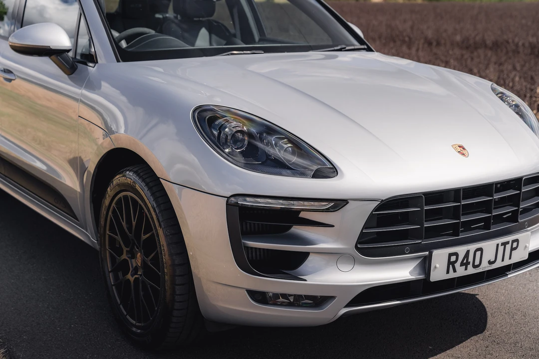 2016 Porsche Macan GTS - Image 19 of 31