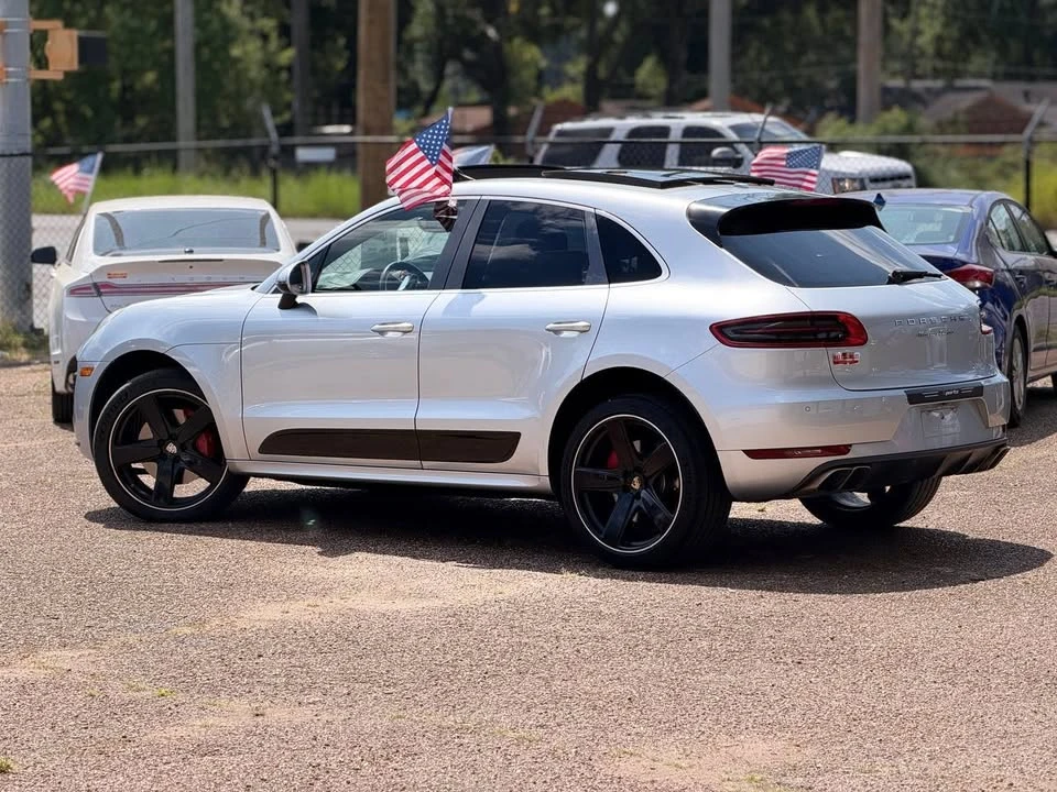 2016 Porsche Macan - Image 4 of 5