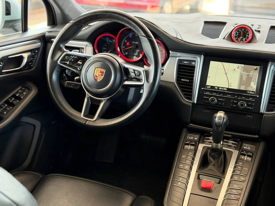 2016 Porsche Macan - Image 2 of 5