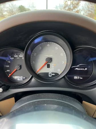 2016 Porsche Macan S - Image 10 of 21