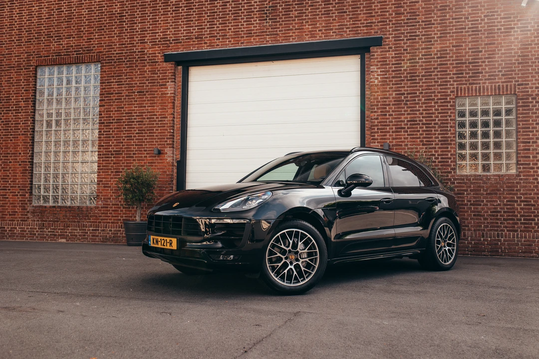 2016 Porsche Macan S - Image 13 of 31