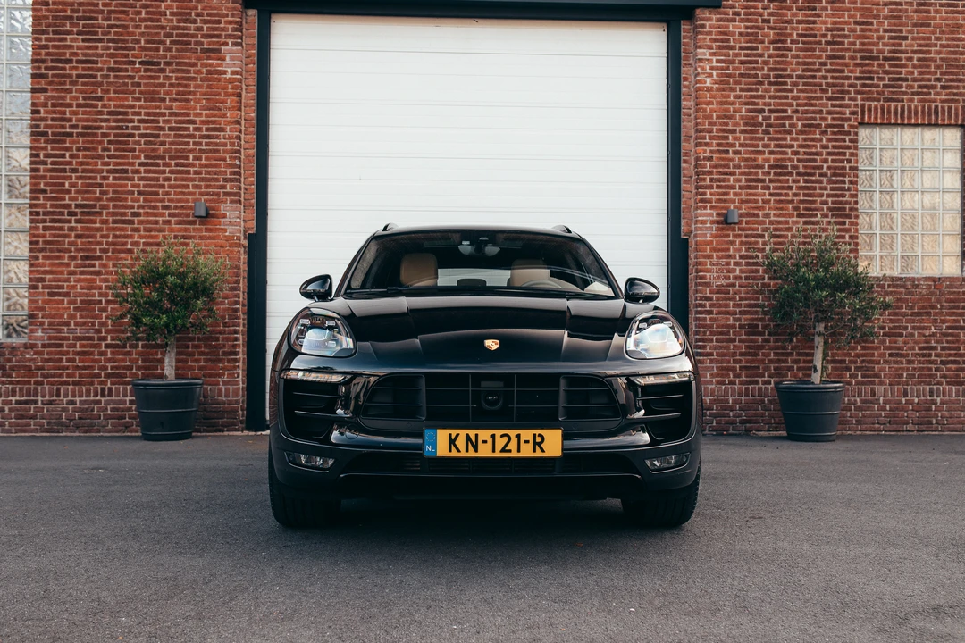 2016 Porsche Macan S - Image 3 of 31