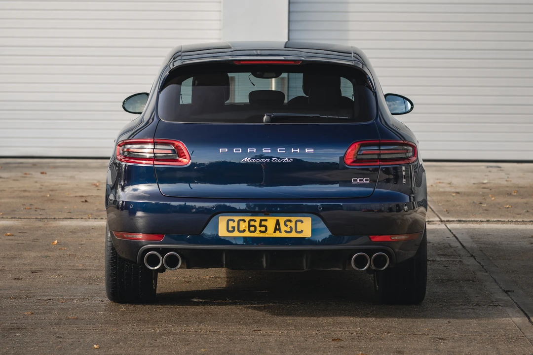 2016 Porsche Macan Turbo - Image 7 of 31