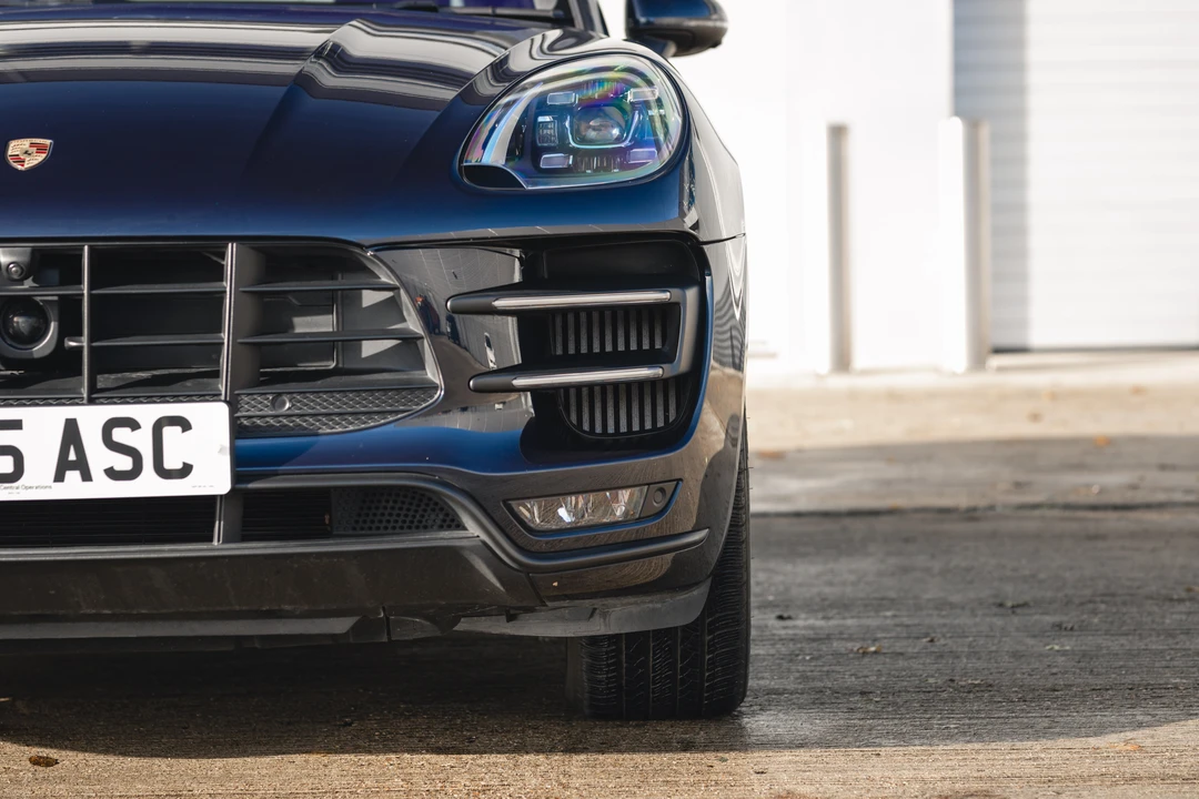 2016 Porsche Macan Turbo - Image 23 of 31