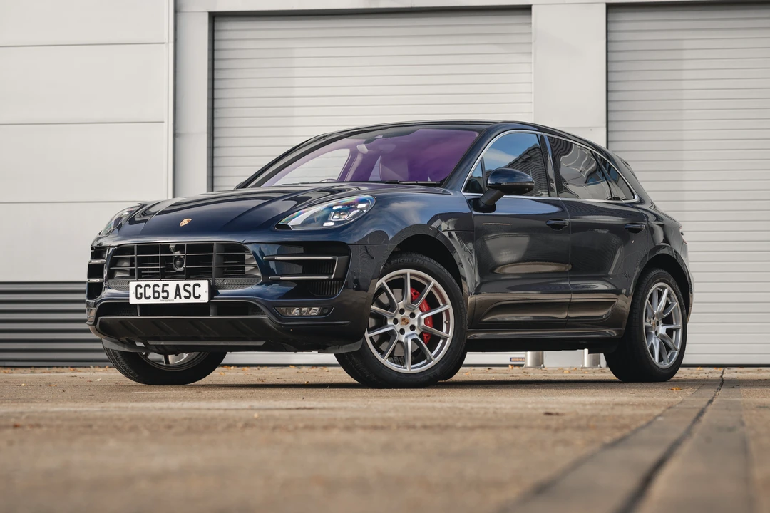 2016 Porsche Macan Turbo - Image 15 of 31