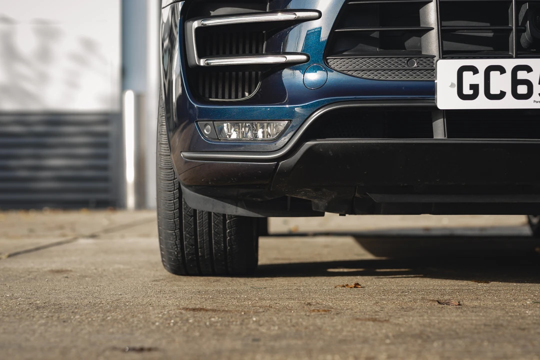 2016 Porsche Macan Turbo - Image 29 of 31
