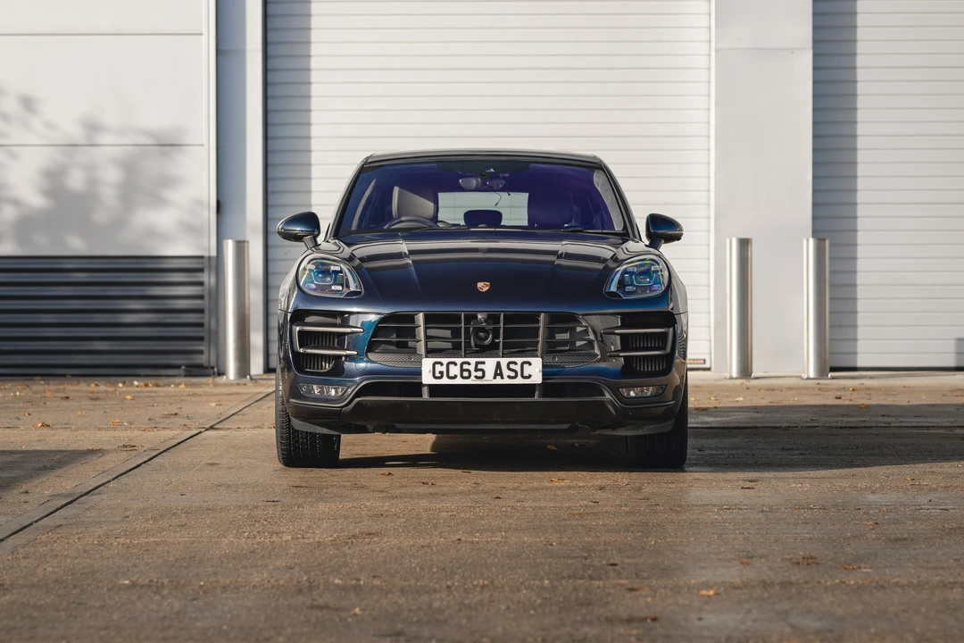 2016 Porsche Macan Turbo - Image 11 of 31