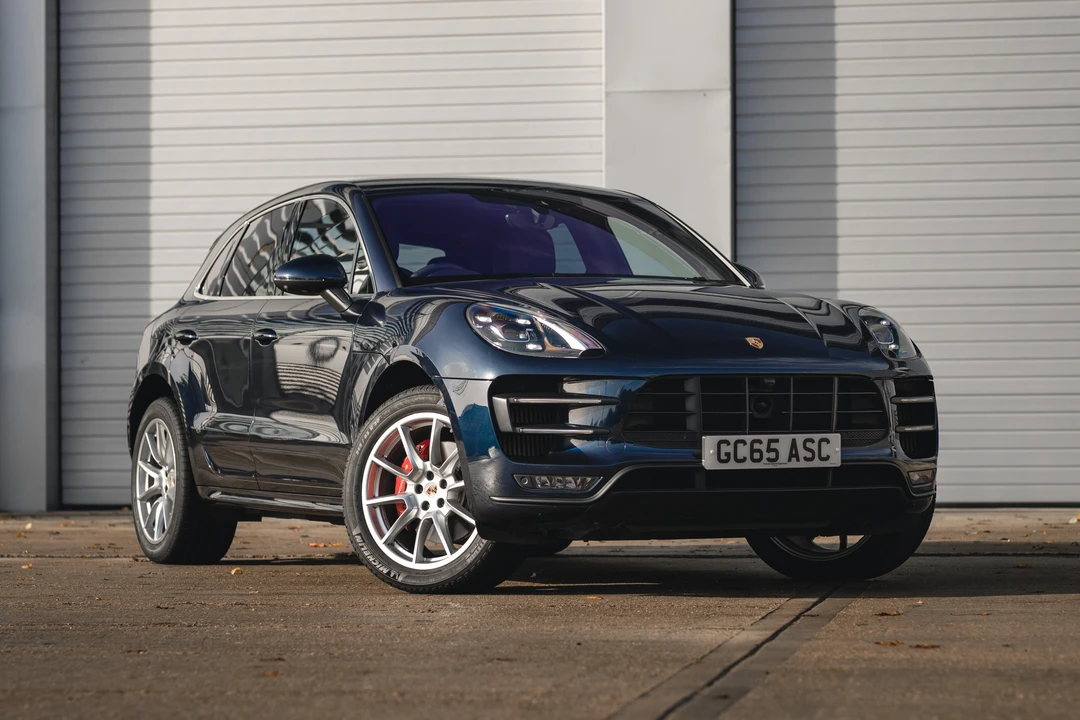 2016 Porsche Macan Turbo - Image 16 of 31