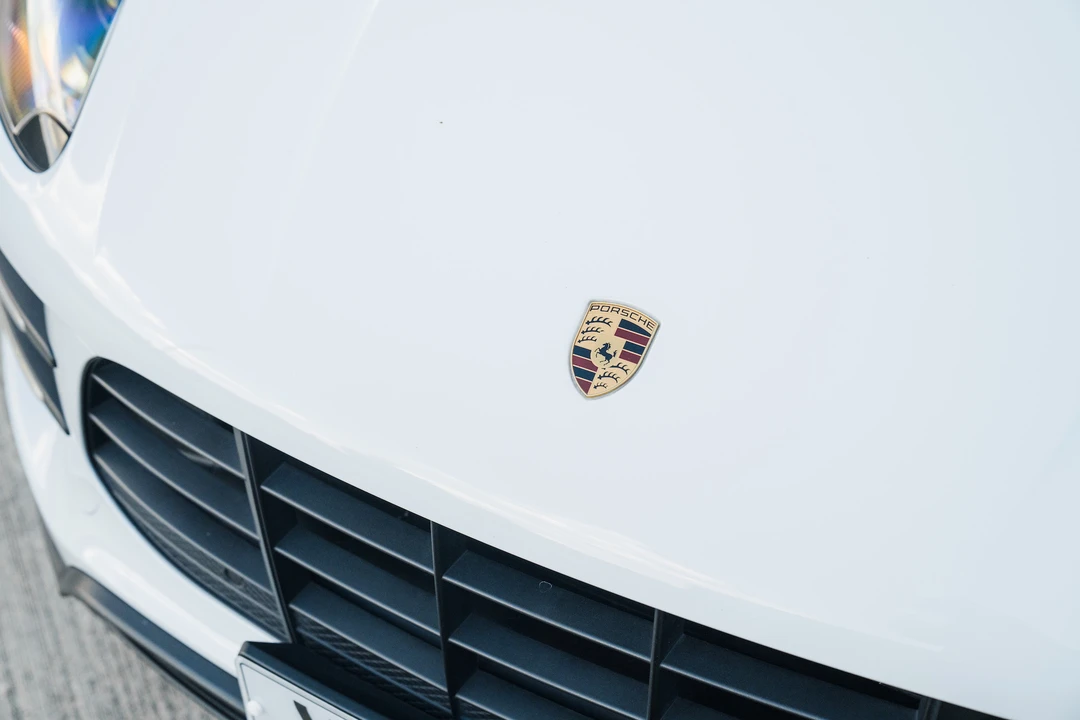 2016 Porsche Macan Turbo - Image 21 of 31