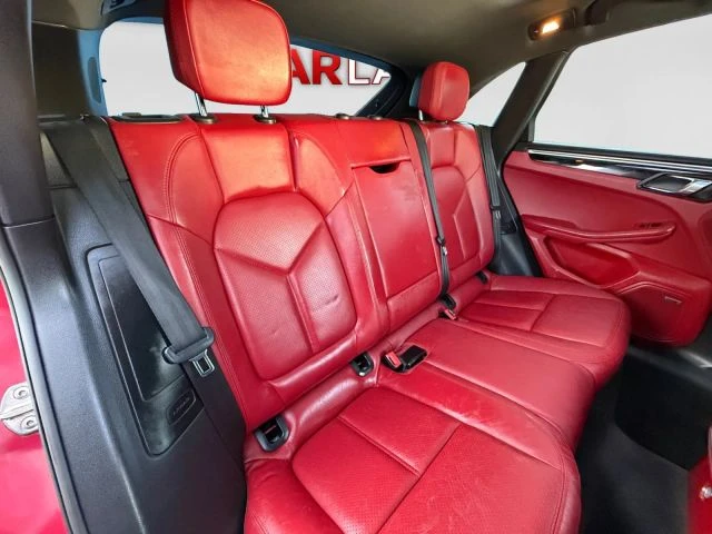 2016 Porsche Macan - Image 21 of 31