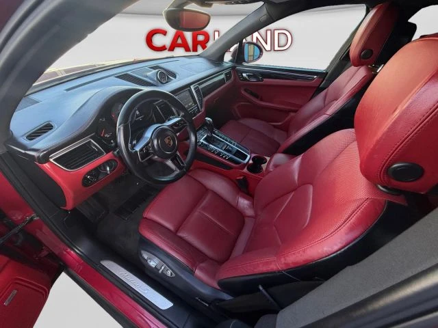2016 Porsche Macan - Image 10 of 31