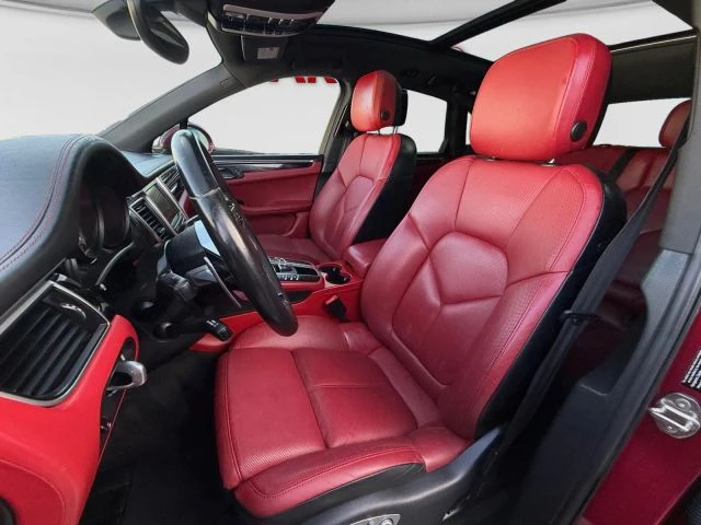 2016 Porsche Macan - Image 12 of 31