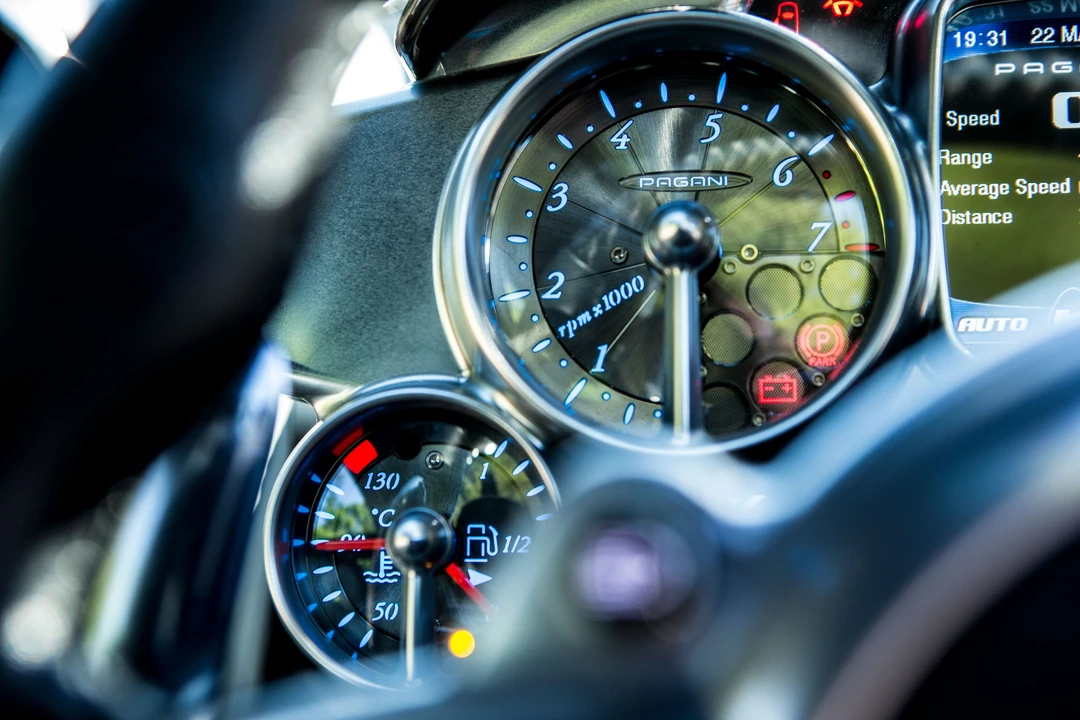 2016 Pagani Huayra - Image 8 of 31