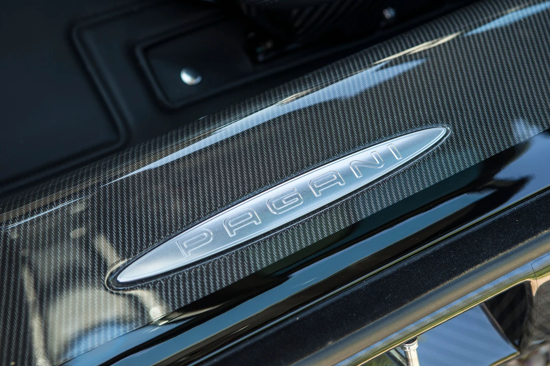 2016 Pagani Huayra - Image 21 of 31
