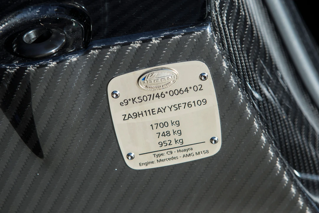 2016 Pagani Huayra - Image 29 of 31