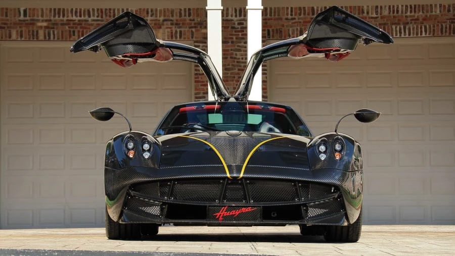 2016 Pagani Huayra - Image 10 of 27