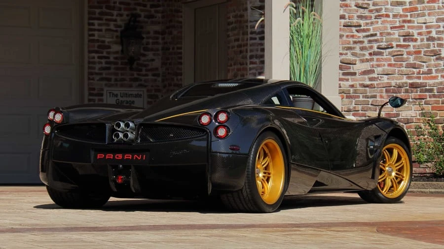 2016 Pagani Huayra - Image 13 of 27