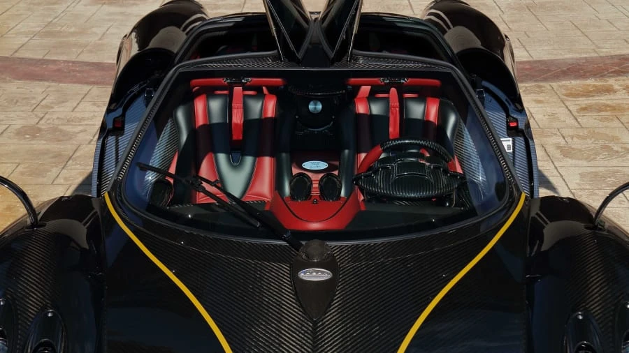 2016 Pagani Huayra - Image 19 of 27