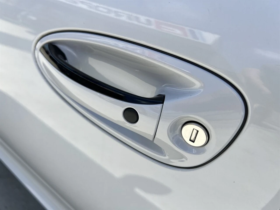 2016 Porsche 970 Panamera - Image 18 of 21