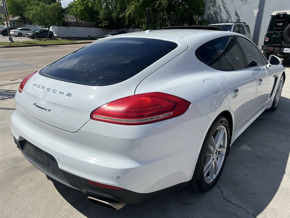 2016 Porsche 970 Panamera - Image 7 of 21