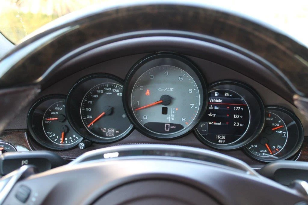 2016 Porsche 970 Panamera GTS - Image 24 of 31