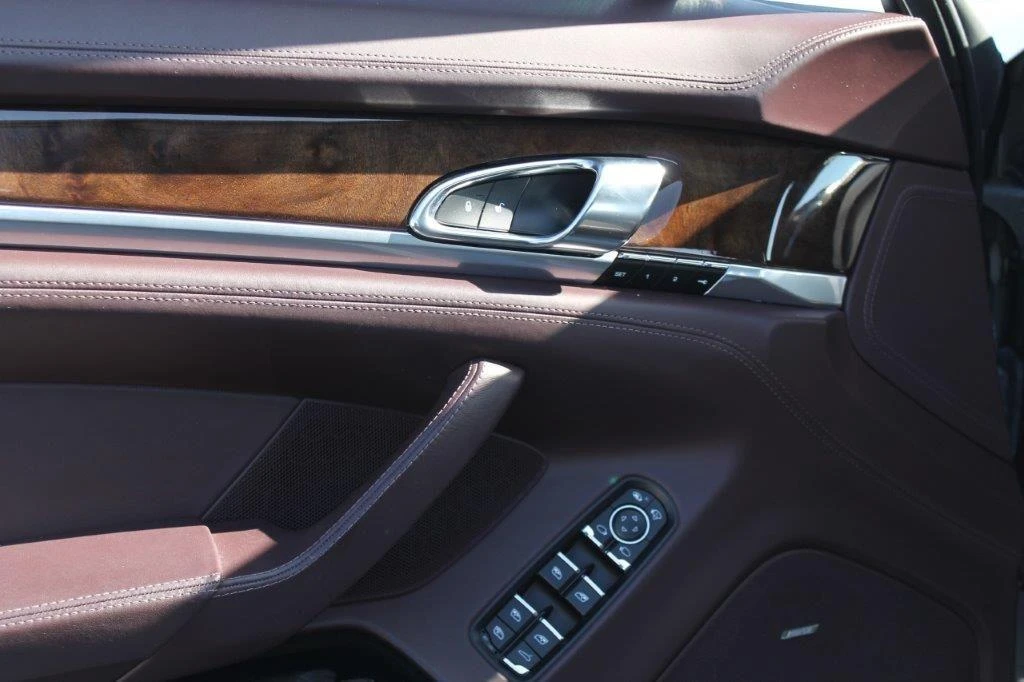 2016 Porsche 970 Panamera GTS - Image 29 of 31