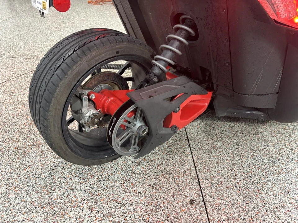 2016 Polaris Slingshot - Image 8 of 17