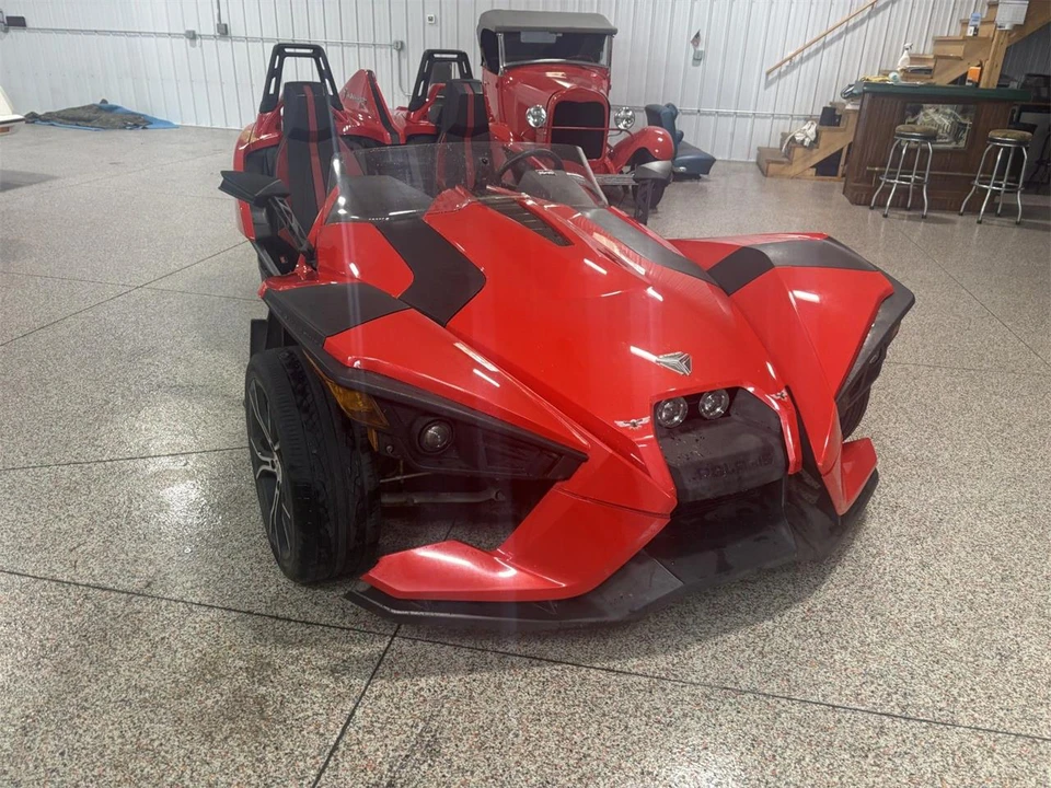 2016 Polaris Slingshot - Image 9 of 17