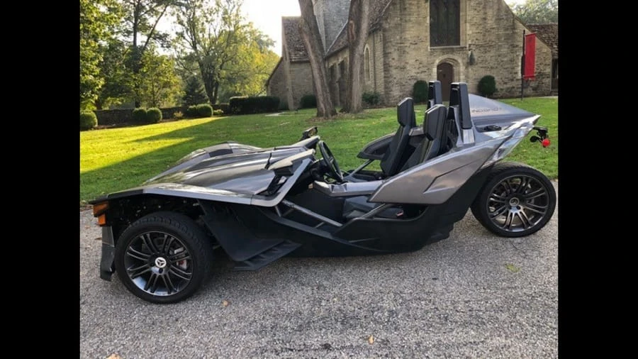 2016 Polaris Slingshot - Image 2 of 10
