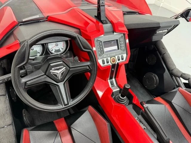 2016 Polaris Slingshot - Image 13 of 21