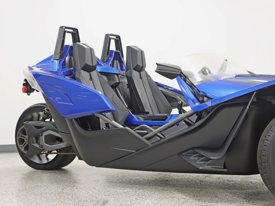 2016 Polaris Slingshot - Image 3 of 12