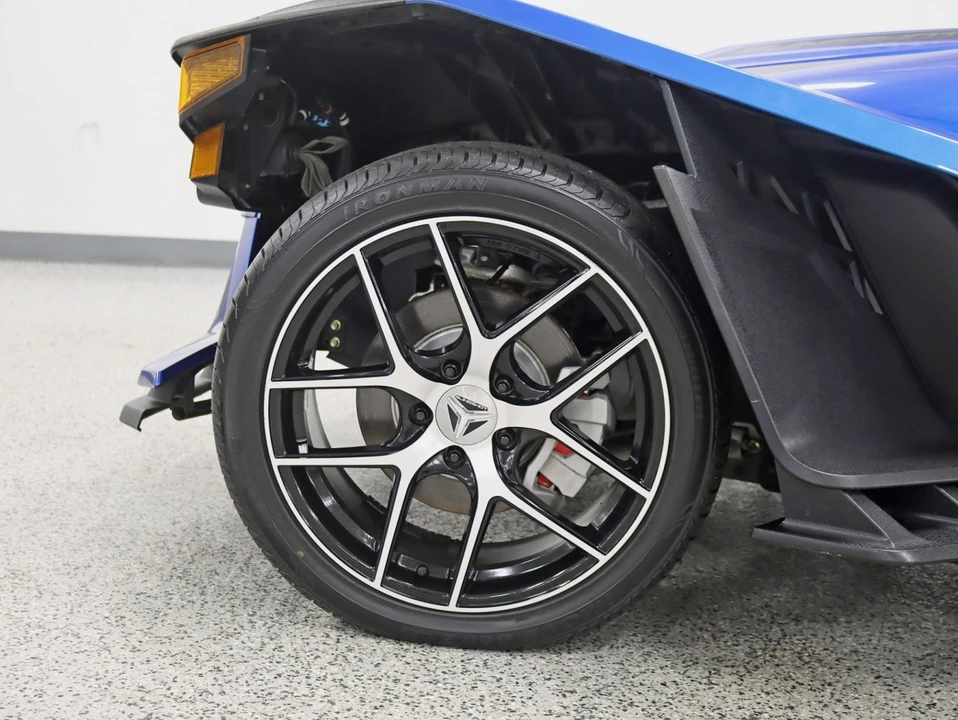 2016 Polaris Slingshot - Image 12 of 12