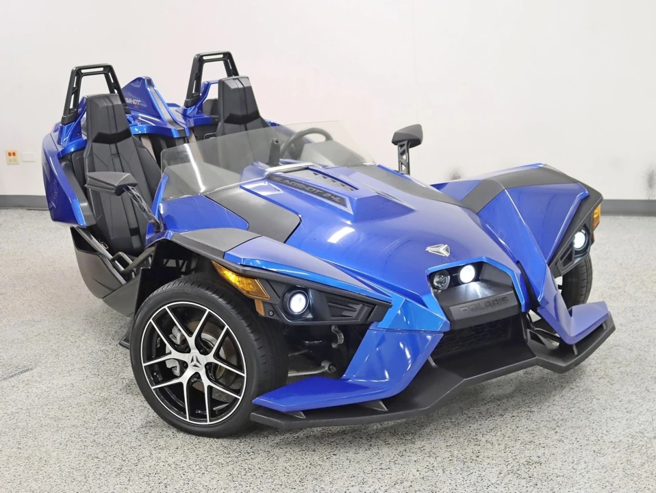 2016 Polaris Slingshot - Image 5 of 12