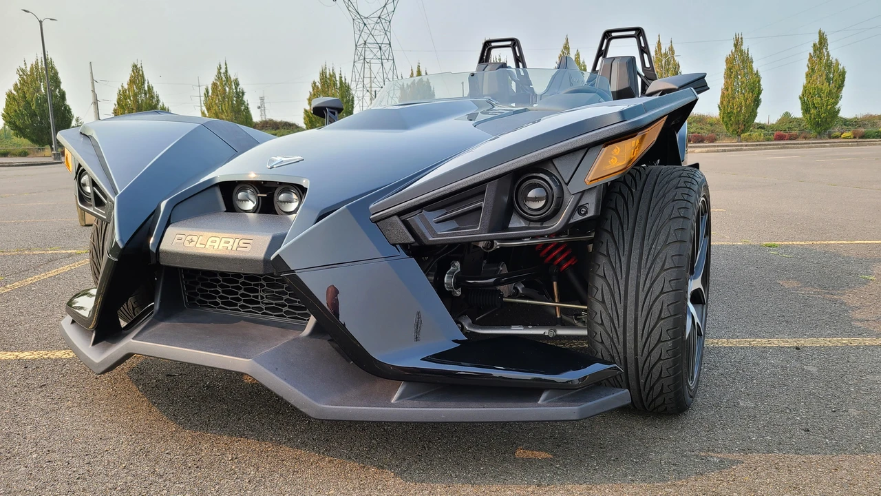 2016 Polaris Slingshot - Image 9 of 31