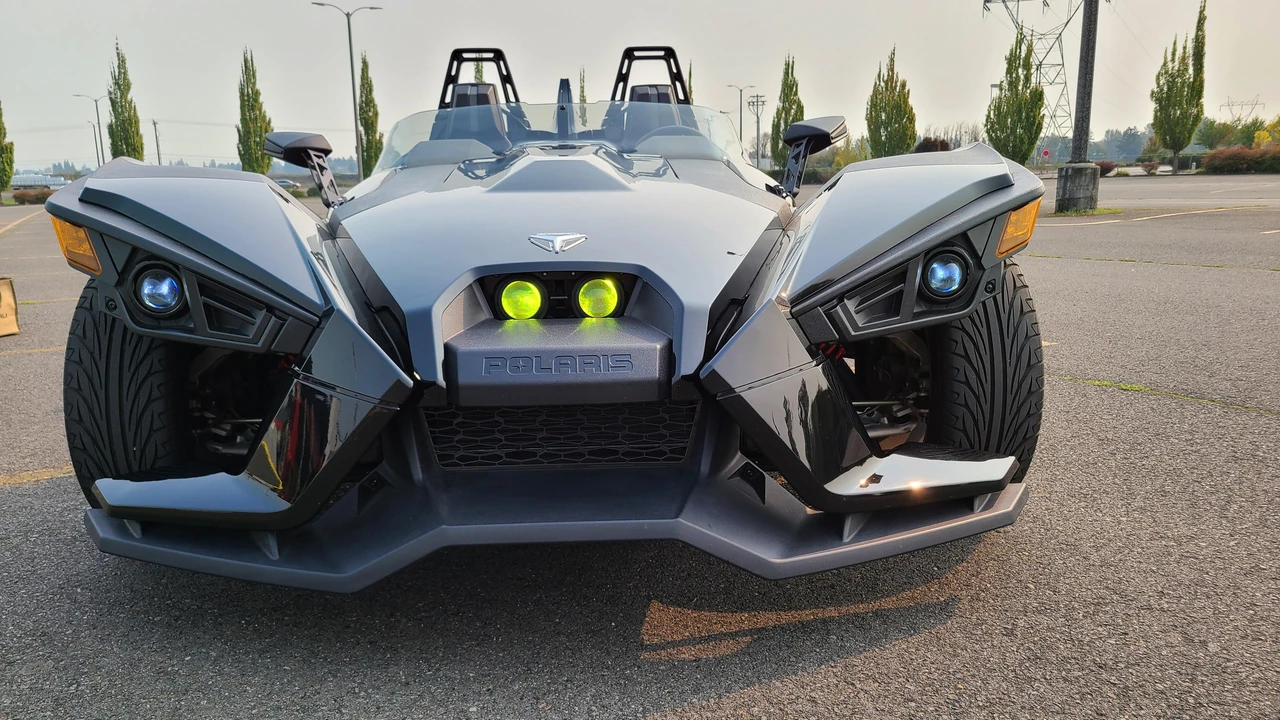 2016 Polaris Slingshot - Image 7 of 31