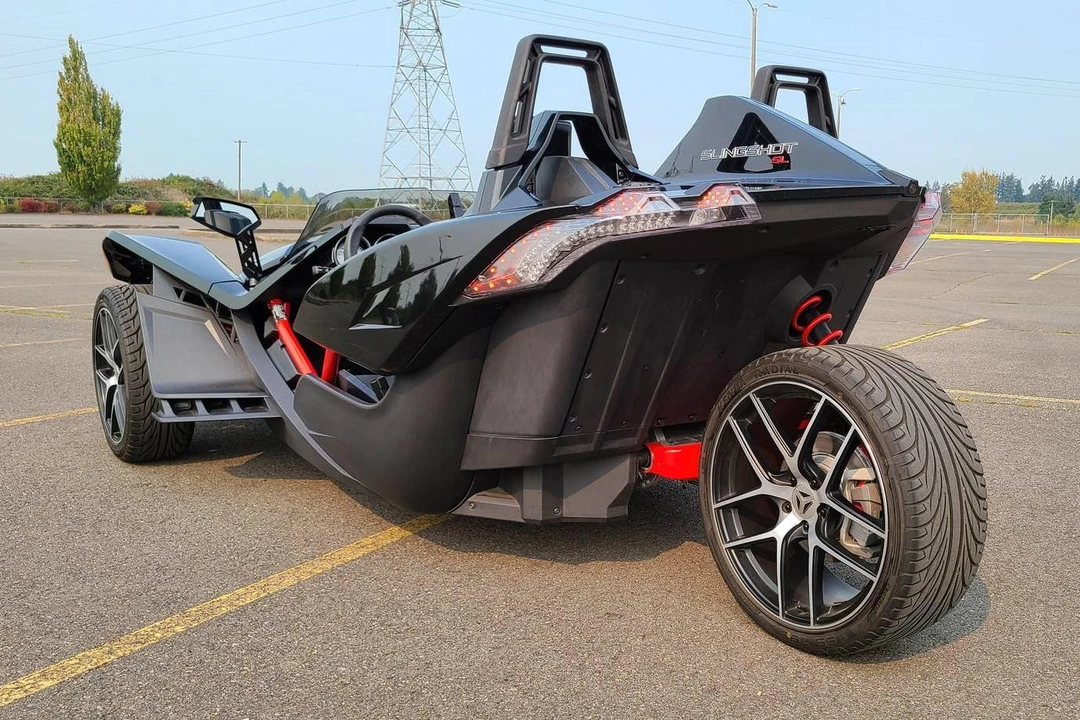 2016 Polaris Slingshot - Image 5 of 31